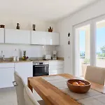 Luce - 2 Private Units, Pool, Grill & Garage * Makarska
