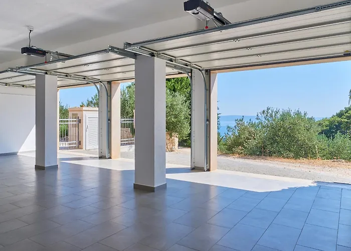 Vila With Two Separate Four-bed Apartments, Private Pool, Grill And Garage