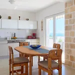Luce - 2 Private Units, Pool, Grill & Garage מאקרסקה